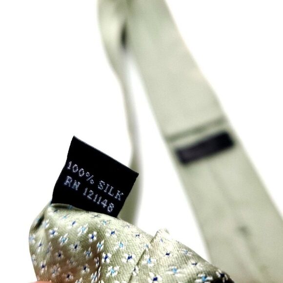 Calvin Klein Silk Tie Woven Green Geometric - Picture 4 of 6